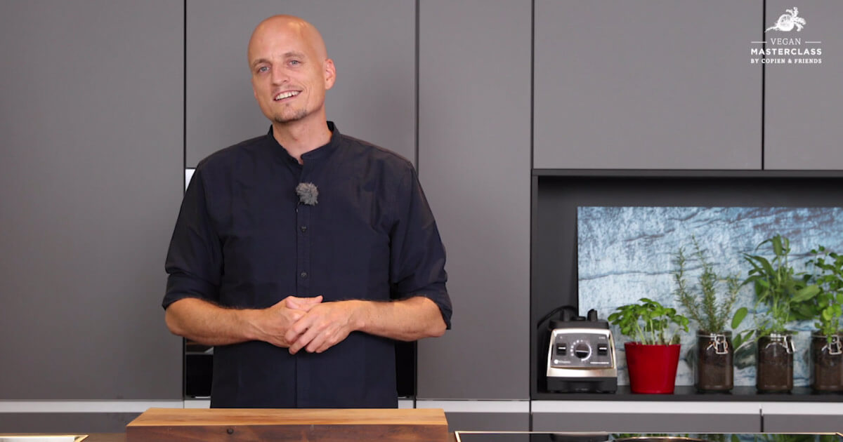 VEGAN MASTERCLASS - Sebastian Copien im Interview bei ecodemy